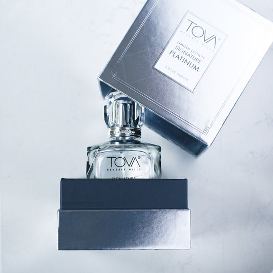 Signature Platinum Limited Edition Eau de Parfum, 3.4 oz